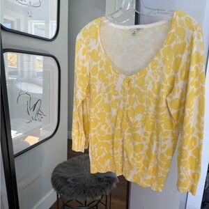 Halogen Nordstrom Yellow and white Cardigan size Medium.  Excellent condition